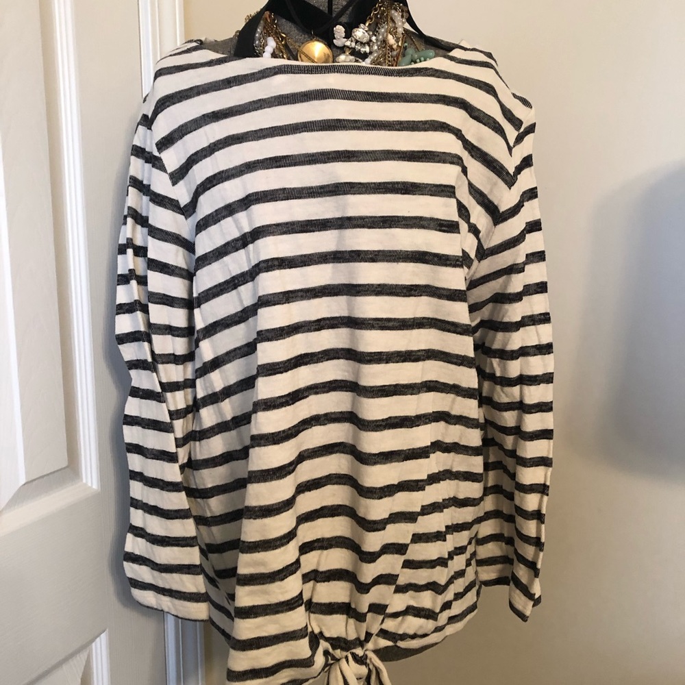 Women’s Old Navy tie front top